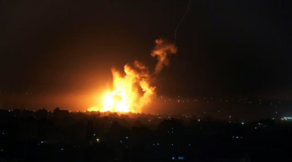 Israelíes atacan con misiles varios puntos de la Región Sur de Siria