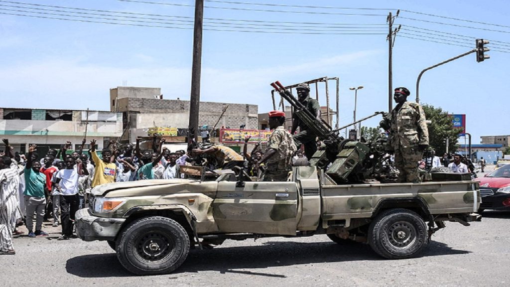 Tercer día de enfrentamientos armados en Sudán