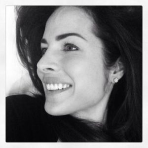 Miss venezolana en situación de calle clama por su vida tras ser víctima de mafias en África ????????????