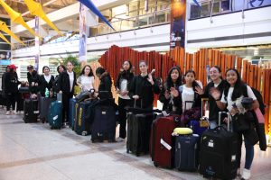 Llegan chamos de la Orquesta Sinfónica luego de una gira por Suiza