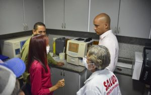 Más de 500 exámenes al mes realizará laboratorio reactivado en Guarenas