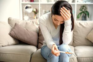 Patologías y estilos de vida causan infertilidad