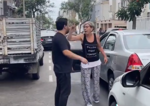 Peruano intentó intimidar a una abuela caraqueña y le dieron una clase de "kung-fu"