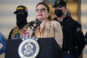 Presidenta de Honduras denuncia una conspiración contra su Gobierno