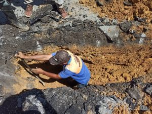 Rehabilitan colectores caídos en Cumaná con el 1x10