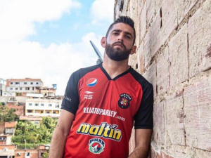 Rubert Quijada se ausenta por lesión