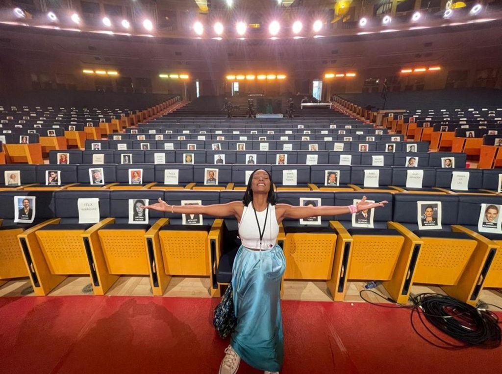 Show de Alicia Bánquez en Premios Platino será la guinda del pastel