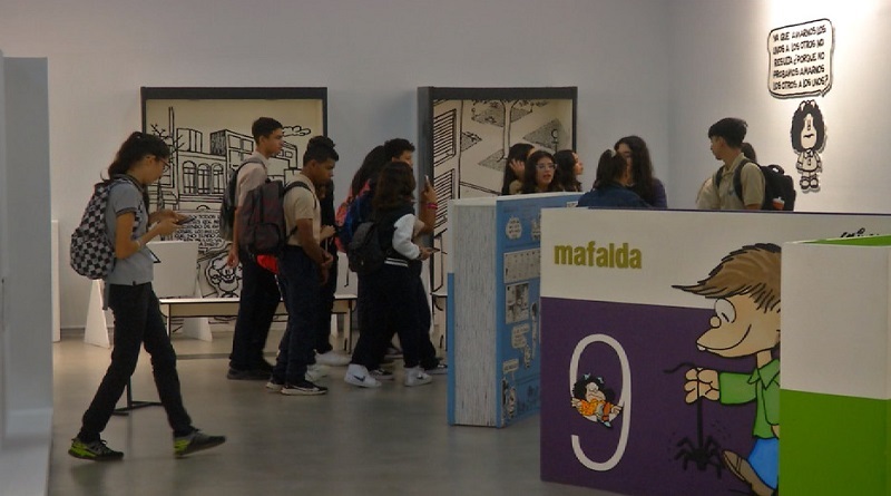 Vicepresidenta visitó exposición "El Mundo según Mafalda"