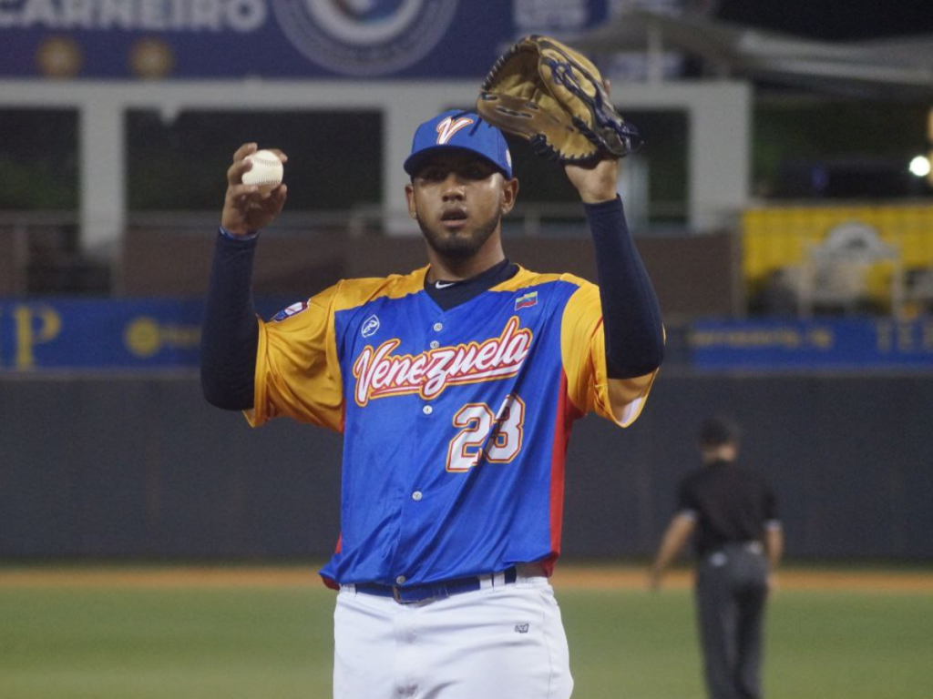 Wilkerman Ramírez lanzó juego perfecto en el Alba