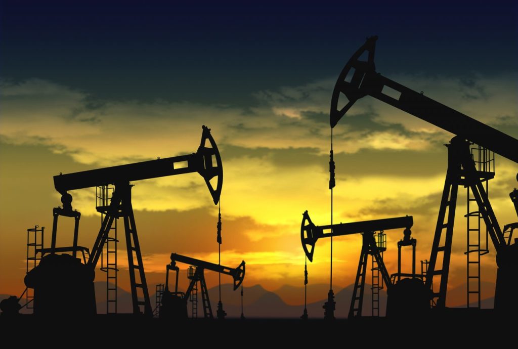 Ante tanta incertidumbre, proyectan precios del petróleo 2023 y 2024