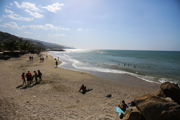 A protegerse del sol y las altas temperaturas en esta semana santa