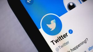 Rusia evalúa levantar prohibición de Twitter