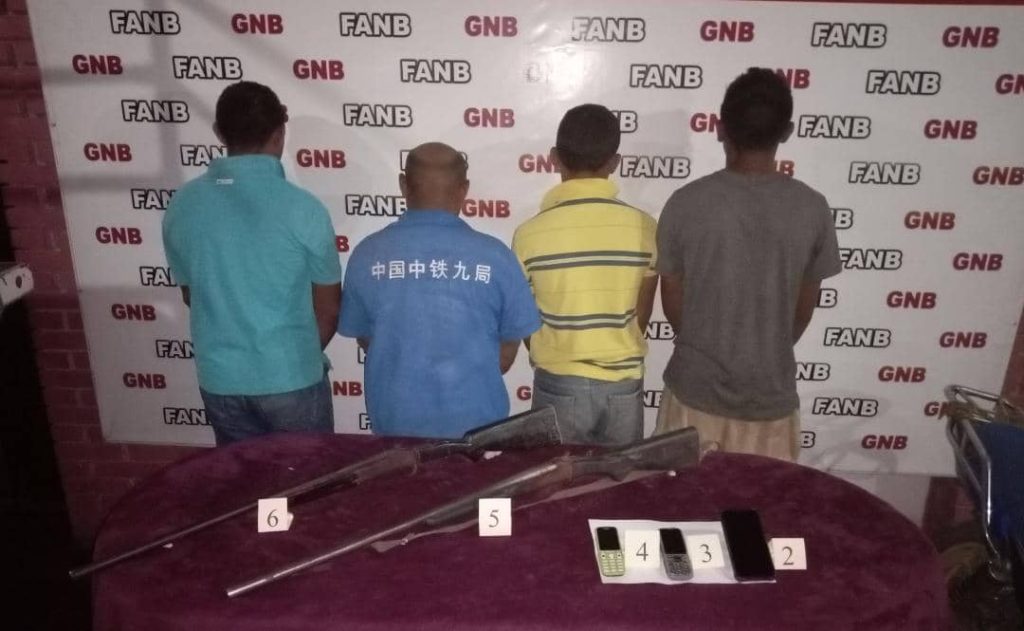 Agarraron a 18 integrantes de bandas con 155 cartuchos