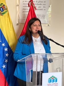 Alcaldesa de Caracas inspecciona Fundación del Niño