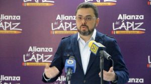 "Estabilidad de mi gobierno la garantizarán militares con tropa, no babiecos sin soldados"