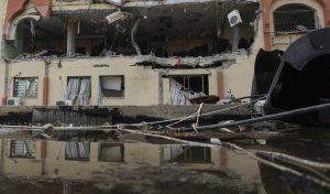 Ataque israelí mata a 13 palestinos, entre ellos cuatro niños