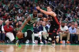 Boston Celtics se niega a morir y le propina una paliza a Miami Heat