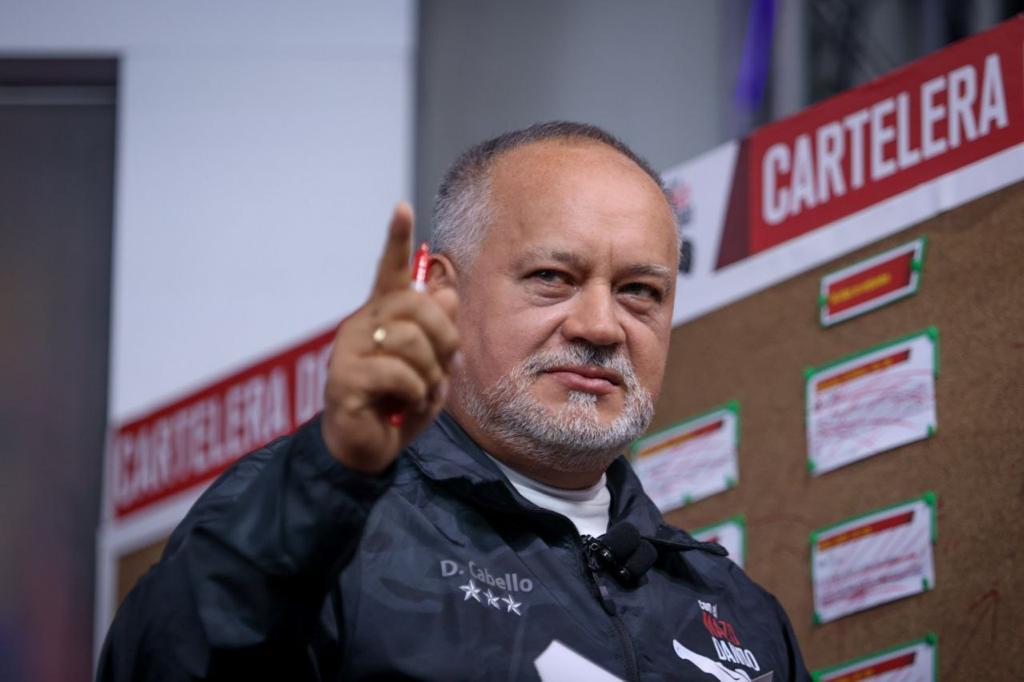 Cabello advierte sobre planes de destitución contra el presidente Petro