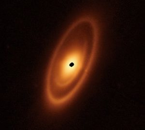 Captan imagen de un cinturón de asteroides fuera del sistema solar