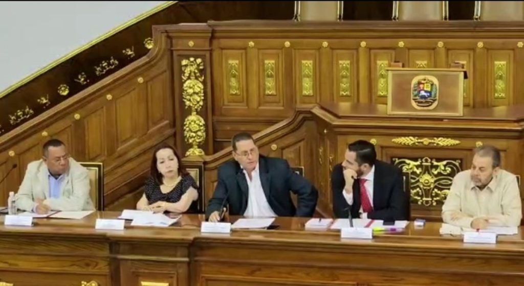 Comienza Consulta Pública de Ley de Activos en el Exterior