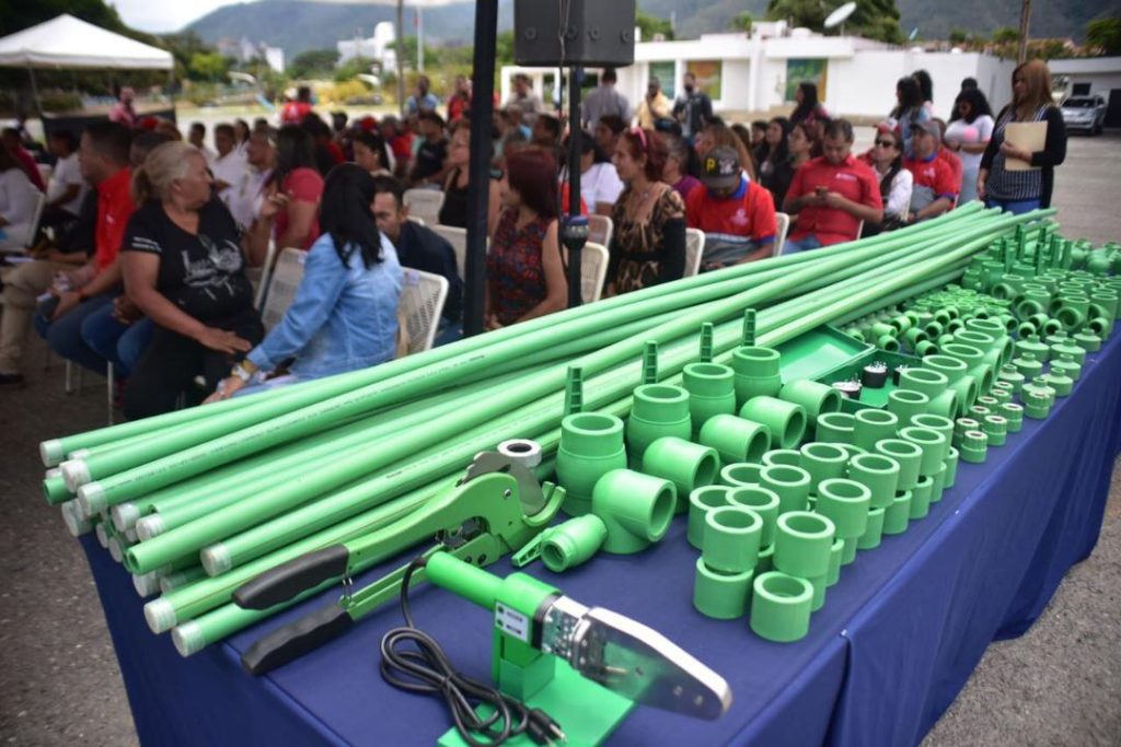 Comunidades de La Dolorita reciben insumos para proyectos de agua