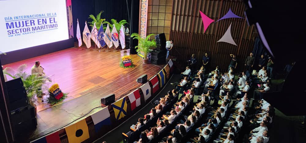 Conmemoran Día Internacional de la Mujer en el sector marítimo