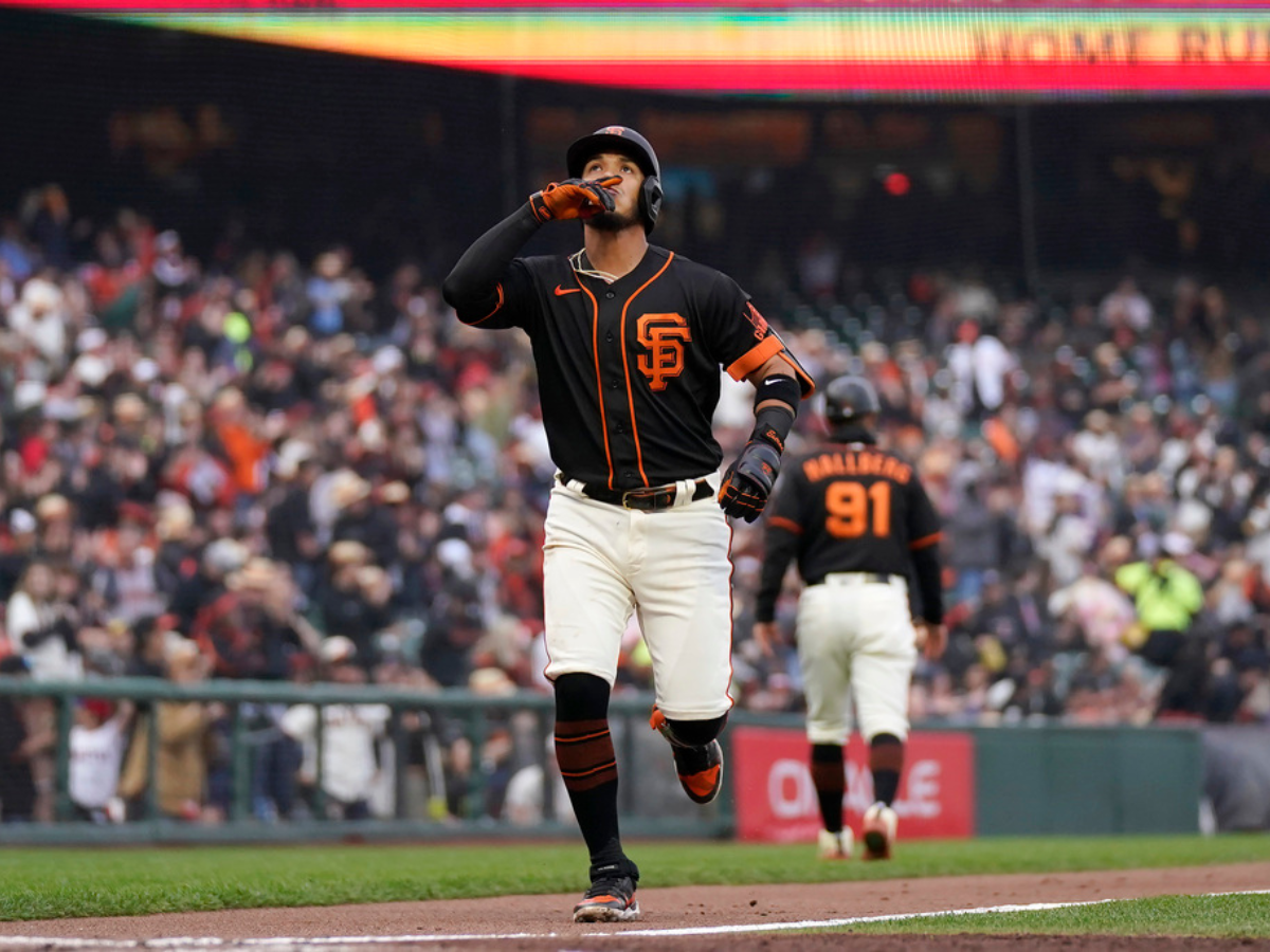 Thairo Estrada con opciones de jugar en Colorado