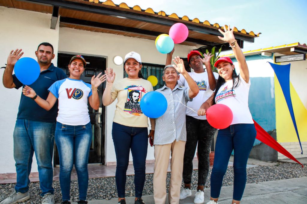 En Cumaná 37 familias recibieron las llaves de sus nuevas viviendas 