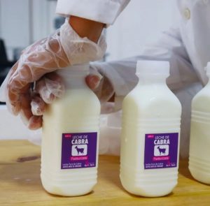 En Los Teques apuestan por la leche de cabra