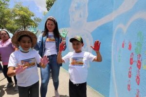 En Maturín pintan mural en honor a los niños con condición autismo
