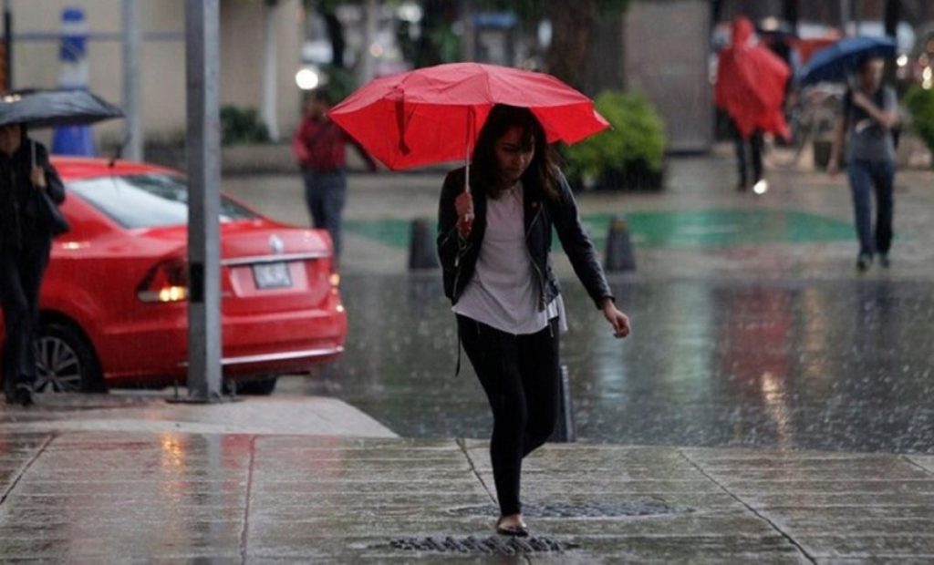 Estiman para este domingo abundante nubosidad con lluvias tormentosas