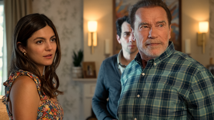 "Fubar", de Arnold Schwarzenegger, destrona a "La reina Carlota" en la posición 1