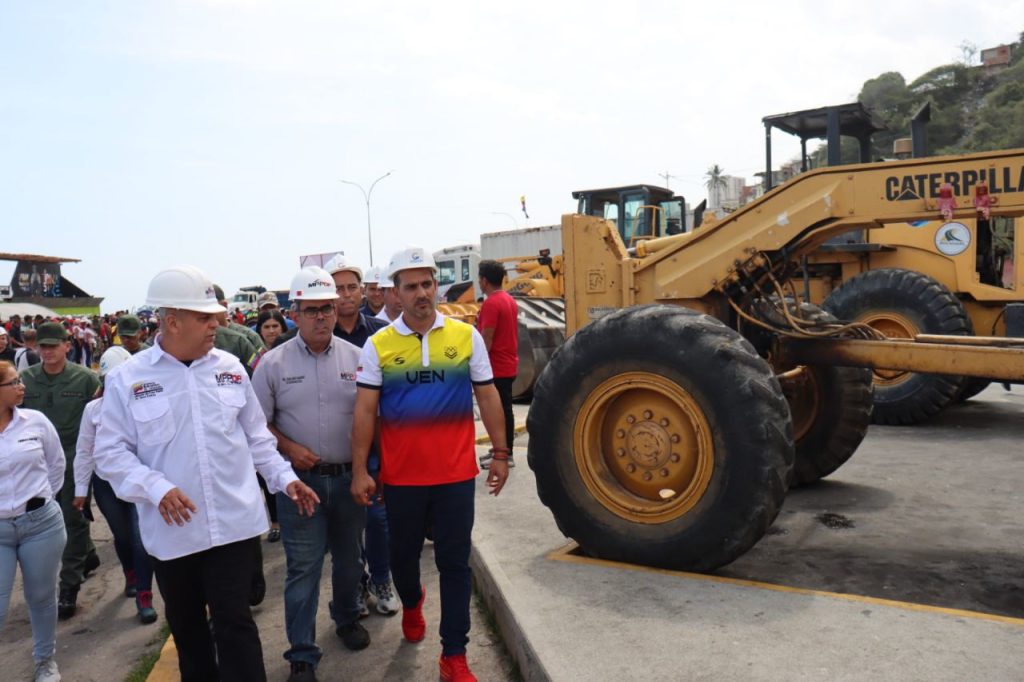 Inició construcción de la Cinta Costera Paseo La Marina en La Guaira