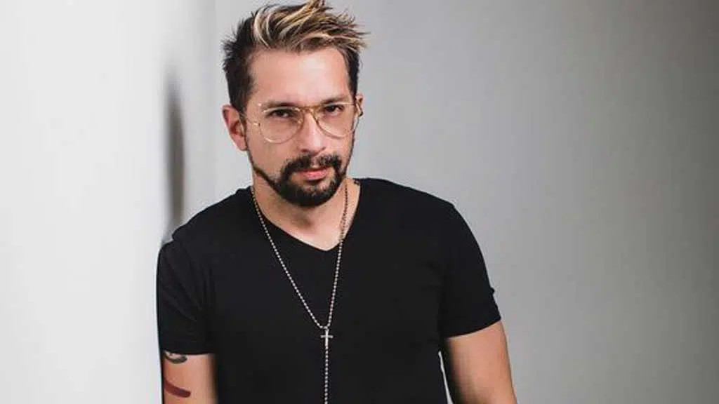 Irrael Gómez se enfrenta a la comunidad LGBTIQ+ con este polémico discurso [VIDEO]