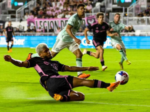 Josef recuperó su espíritu goleador