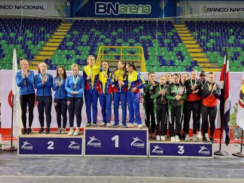Kumite femenino se alza campeón Panamericano