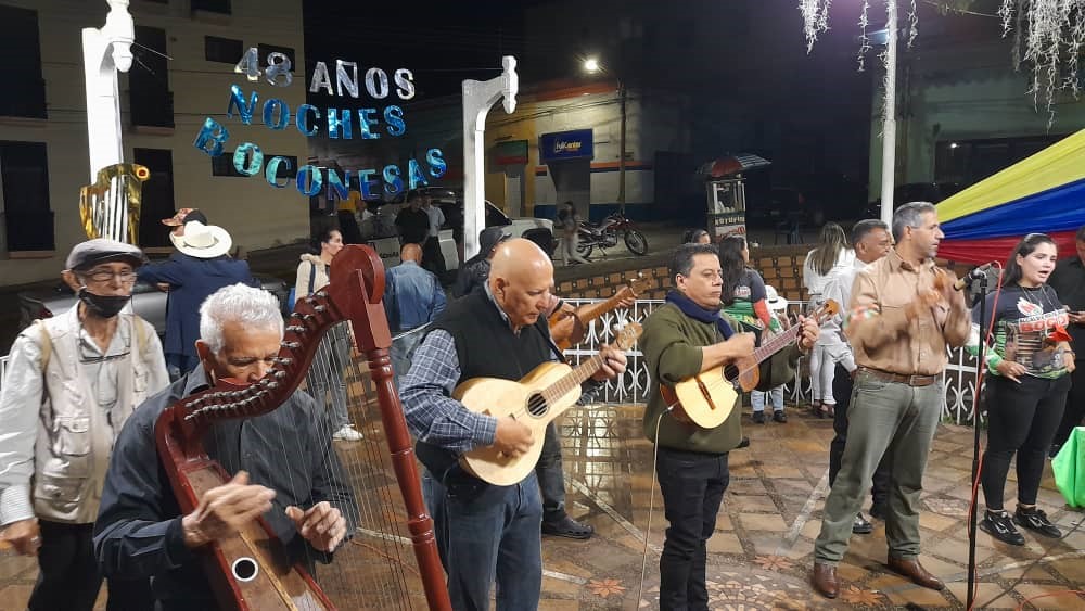 Las Noches Boconesas engalanan cada jueves