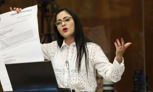 Lasso activó muerte cruzada y evadió juicio