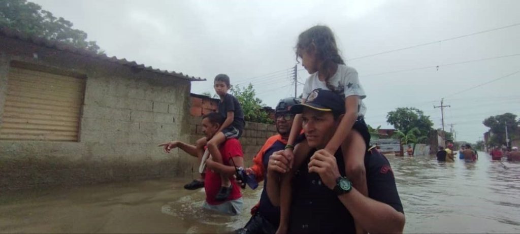 Lluvias anegaron a seis comunidades del sur del municipio Valencia