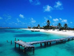 Imagen1 300x225 - Los mejores lugares para practicar deportes de aventura en Los Roques