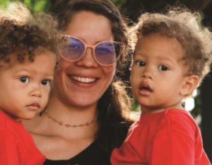 Madres criollas guerrean a diario por sus hijos