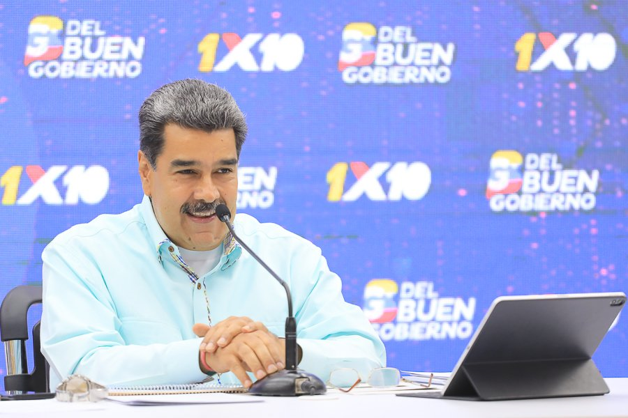 Maduro reimpulsa fábrica de luminarias en Falcón
