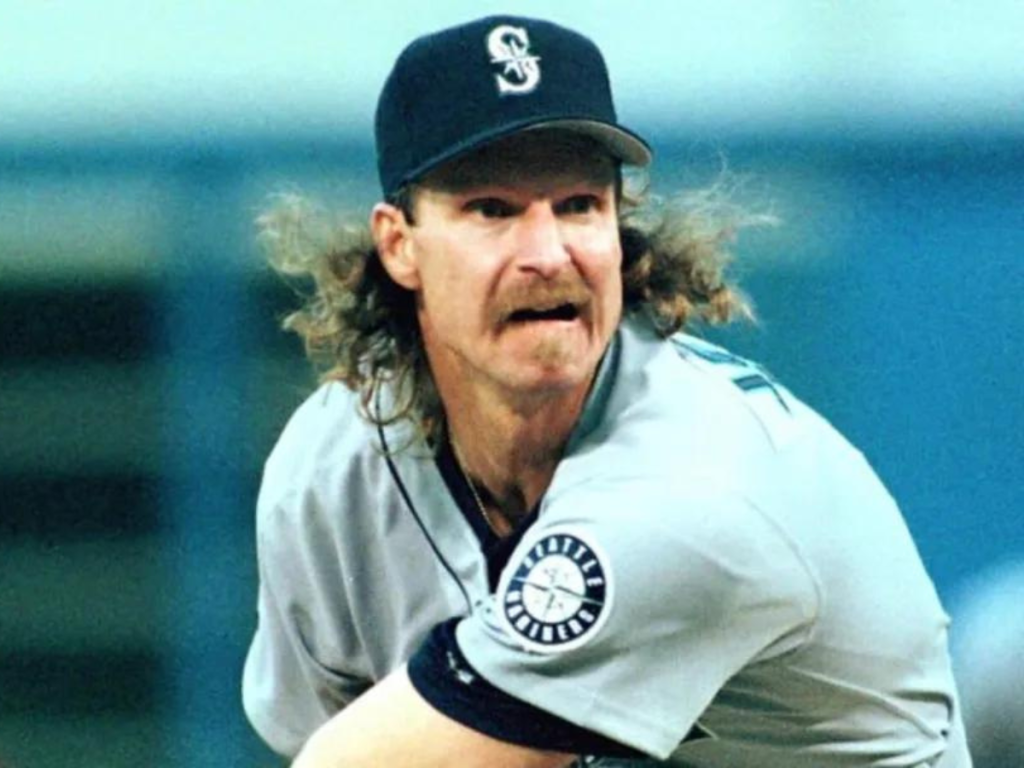 Otro pitcher que mata una paloma