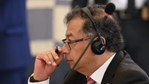 Petro pide a Latinoamérica "jugar un papel unido" en la cumbre de Brasilia