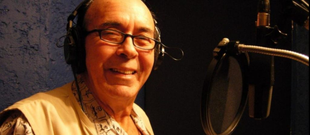 Porfirio Torres la voz de 'Nuestro Insólito Universo' es tendencia este 21 de mayo