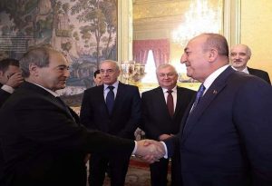 Primer encuentro bilateral Siria-Türkiye desde 2011