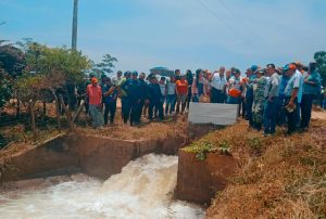 Reactivado canal derivador del sistema de riego El Cenizo en Trujillo