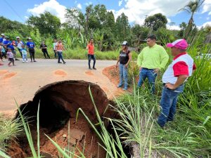 Rehabilitación y limpieza de vías en Guayana llegó al sector Pozo Verde