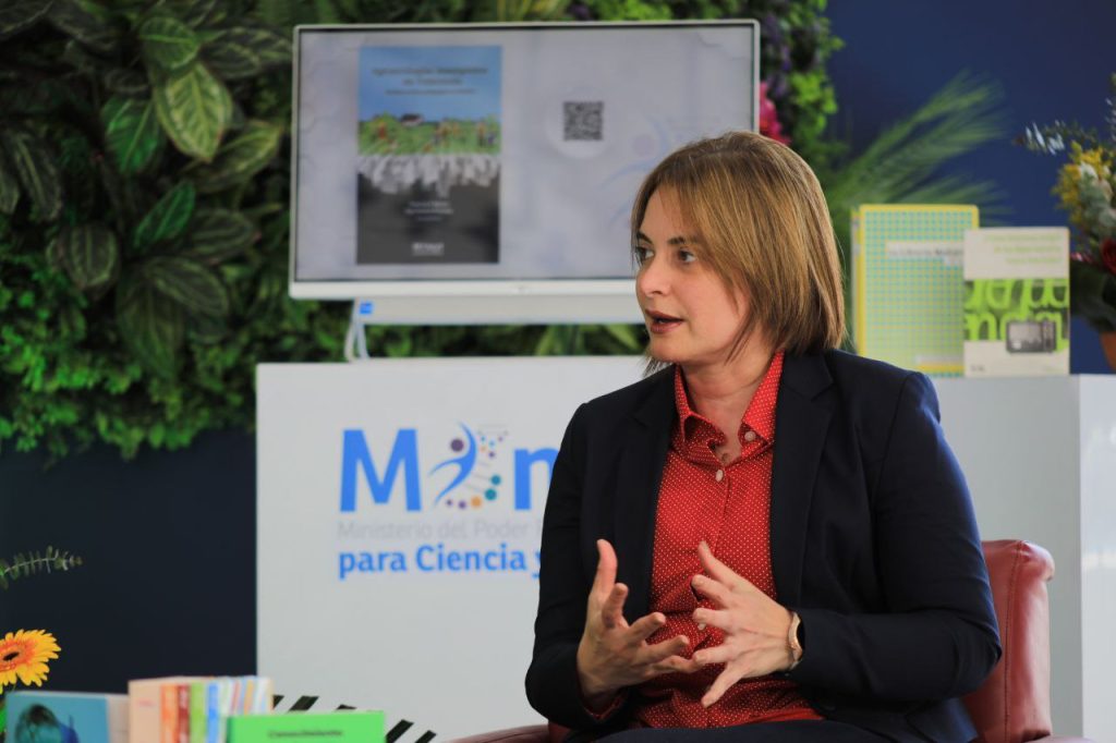 Venezuela denuncia retención de equipos de Microscopía Electrónica en EEUU