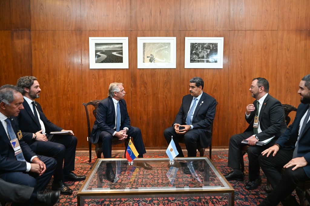 Venezuela y Argentina revisan agenda de cooperación